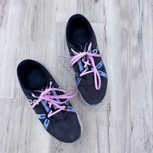 On Cloudeclipse Running Shoes black blue pink laces ladies Sz 10.5 woman